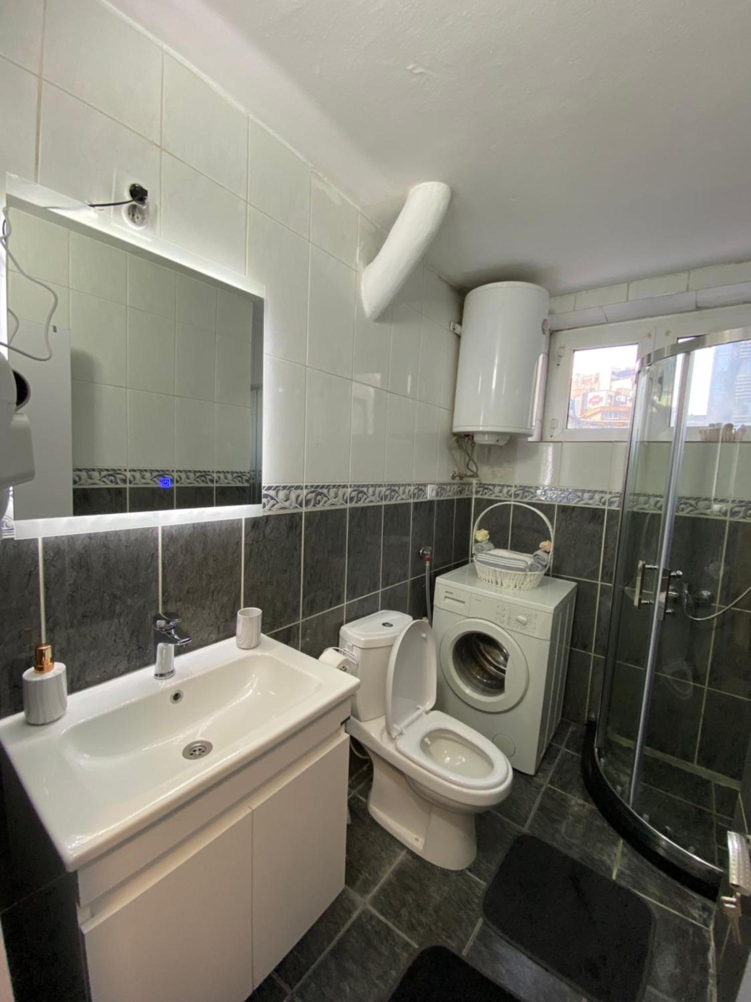 פרישטינה Hotspot Apartments - City Center מראה חיצוני תמונה